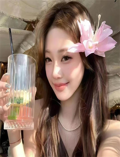 狙击电话亭快播_瑜伽老师超气质_日韩片